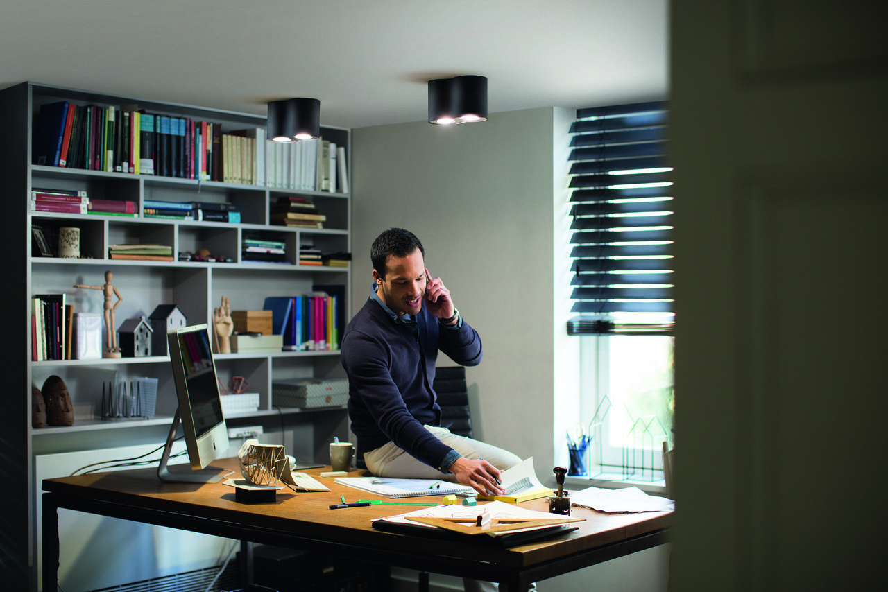 Büro biologisch wirksames Licht 