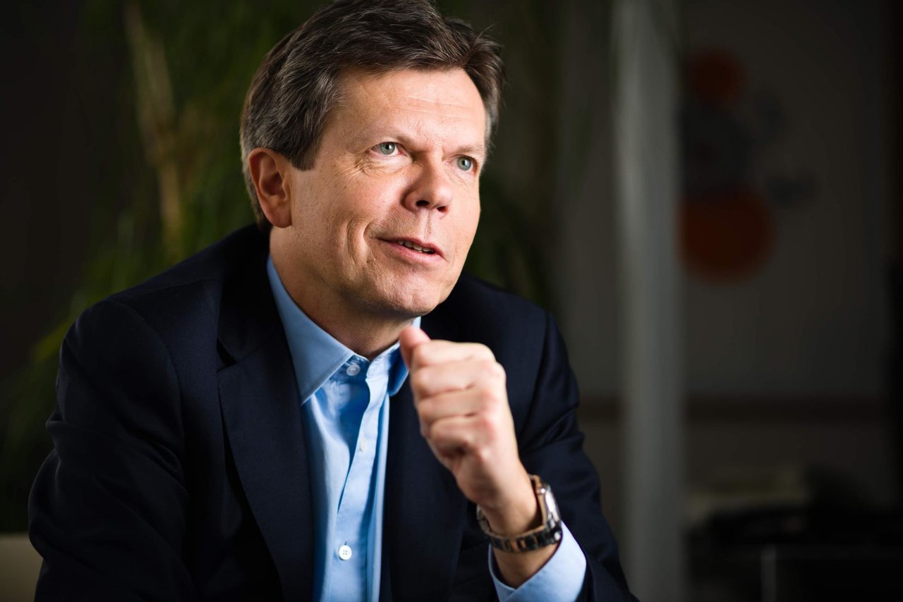 Lothar Roitner, Geschäftsführer des Fachverbands der Elektro- und Elektronikindustrie, im Gespräch