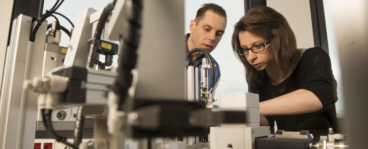 Die Industrie braucht schlaue Köpfe