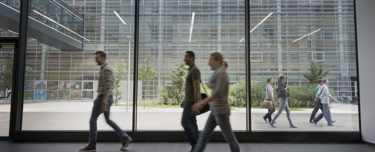 Die Industrie braucht schlaue Köpfe