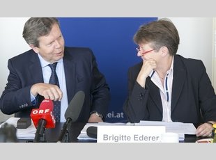 Embedded thumbnail for FEEI Jahrespressekonferenz 2016: Infrastrukturpolitik 